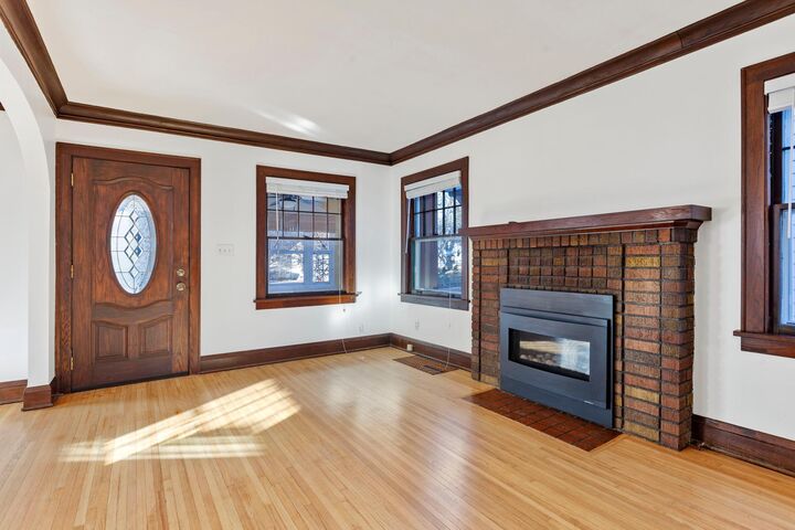 Property Photo:  445 Upton Avenue S  MN 55405 