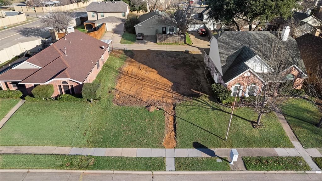 Property Photo:  4304 Saugus Drive  TX 75052 