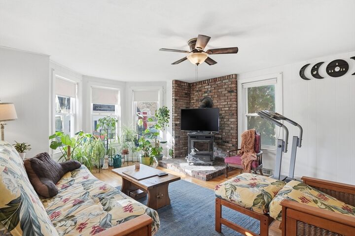 Property Photo:  21 Whitman St  MA 01453 