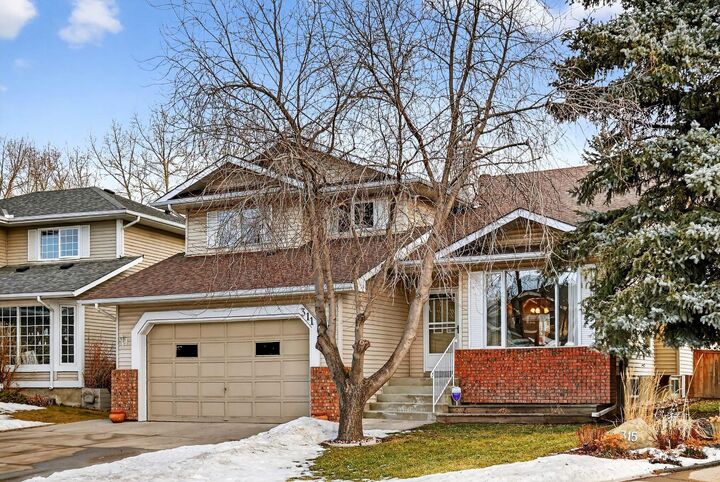 Property Photo:  311 Douglasbank Drive SE  AB T2Z 2C7 