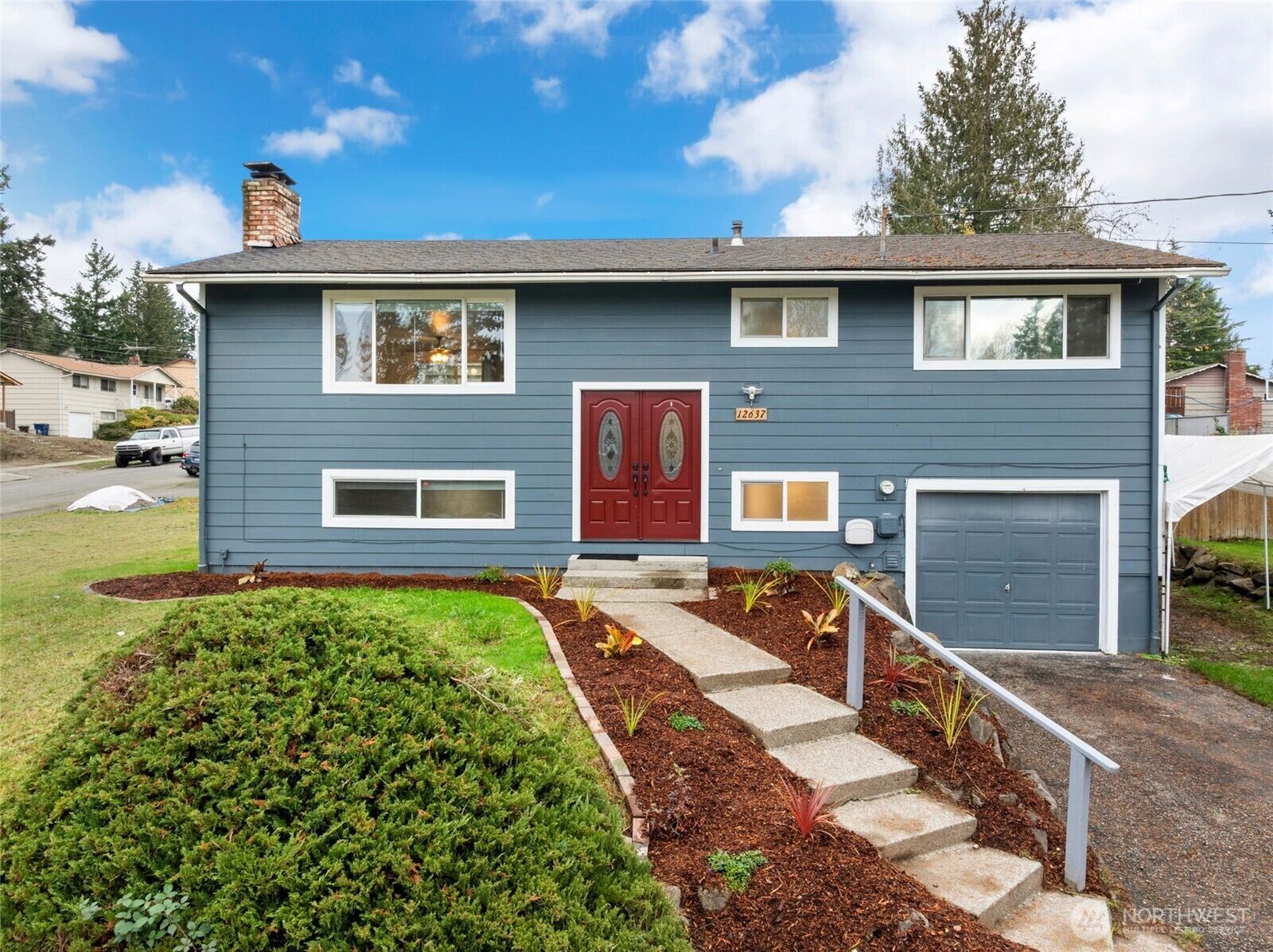 Property Photo:  12637 SE 161st Street  WA 98058 