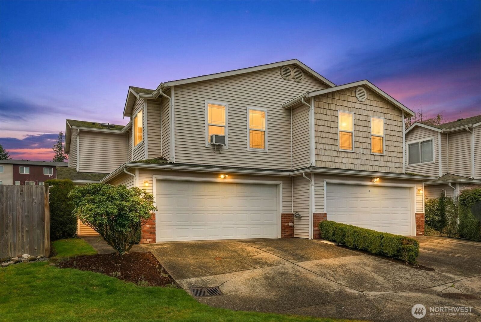 Property Photo:  3225  156th Street SW 3  WA 98087 