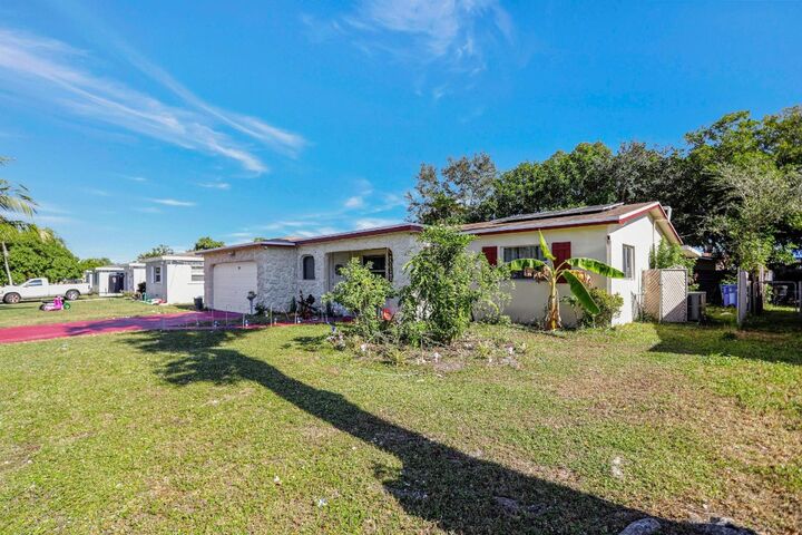 Property Photo: 156 NW 80th Avenue FL 33063