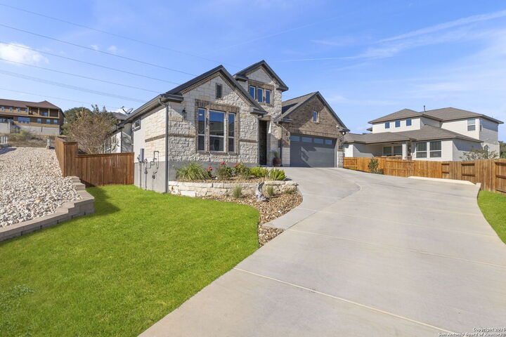 Property Photo:  705 Treetop Pass  TX 78130 