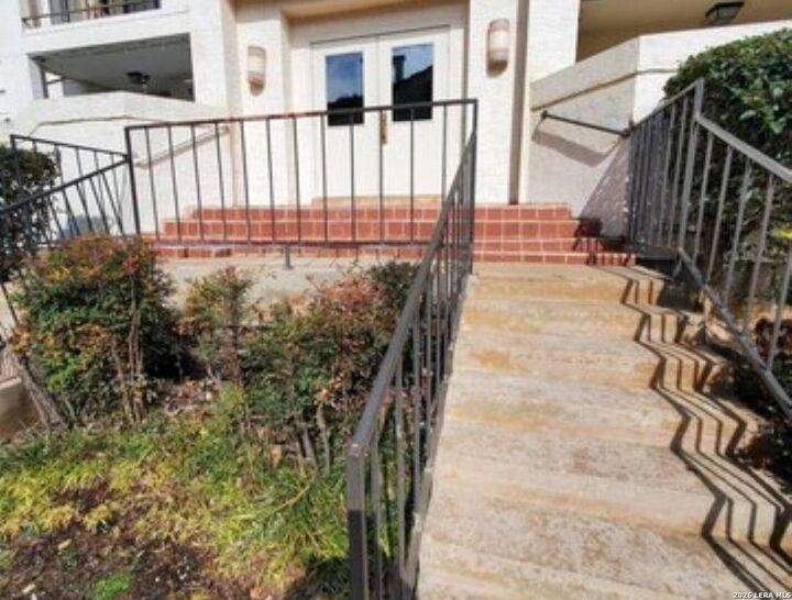 Property Photo:  2255 Thousand Oaks 605  TX 78232 