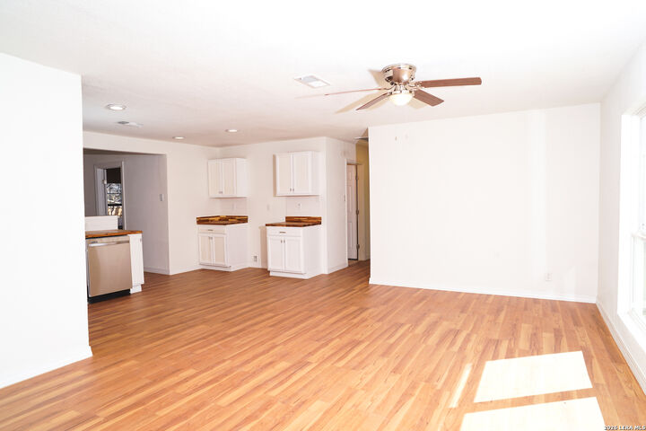 Property Photo:  6531 Buena Vista  TX 78237 