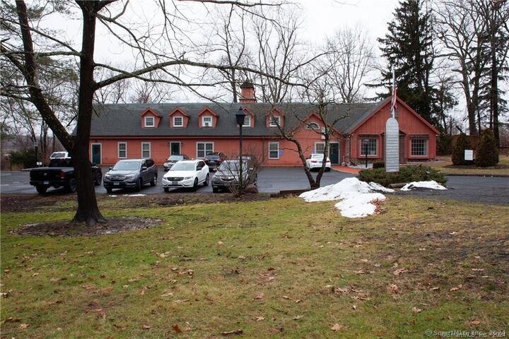 Property Photo:  128 Garden Street 2nd Floor 3  CT 06032 