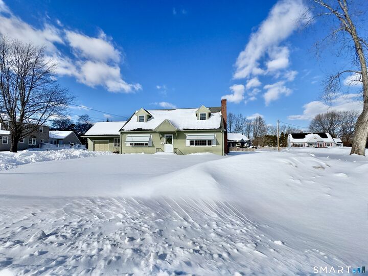 Property Photo: 10 Helena Lane CT 06096