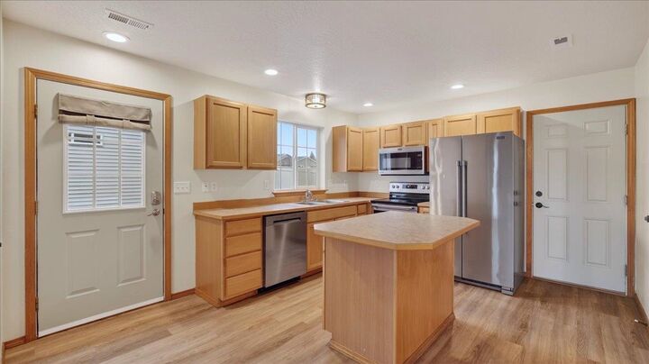 Property Photo:  3208 Meadow Glen Ln 3210 Meadow Glen Ln  WA 99004 