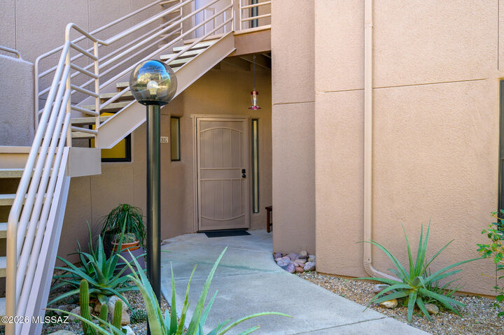 Property Photo:  6655 N Canyon Crest Drive 18102  AZ 85750 