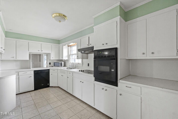 Property Photo:  113 Wayfair Drive  TN 37743 