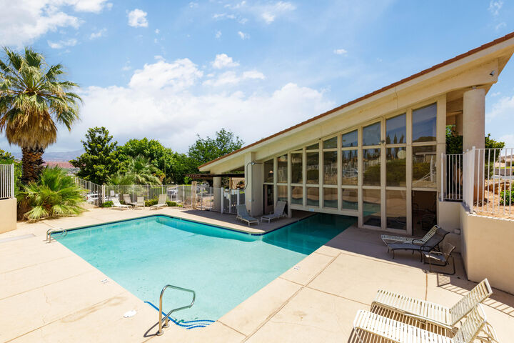 Property Photo:  2158 S Balboa Way  UT 84770 
