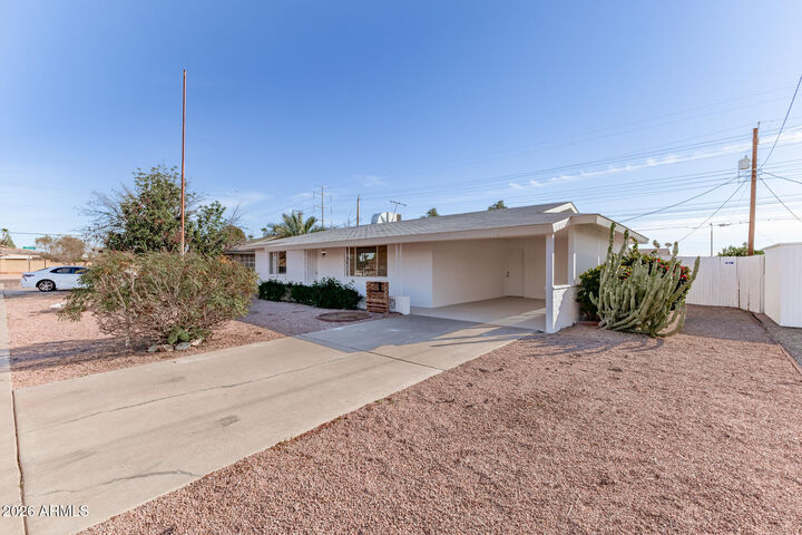 Property Photo:  5737 E Cicero Street  AZ 85205 
