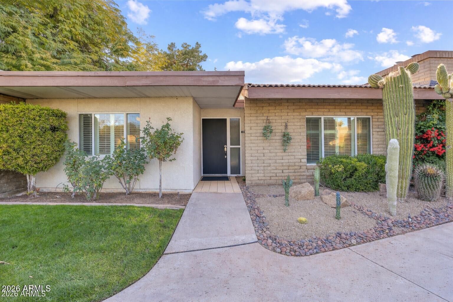 Property Photo: 4800 N 68th Street 285 AZ 85251