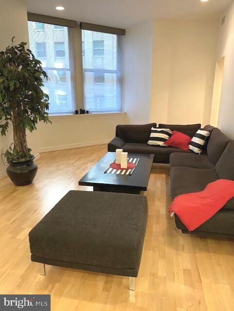 Property Photo:  1600 Arch Street 18 706  PA 19103 