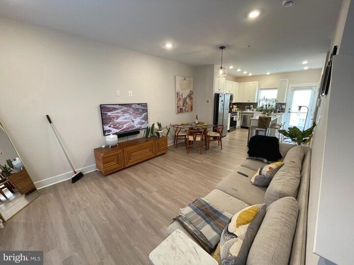 Property Photo:  825 Sycamore Drive SE  DC 20032 