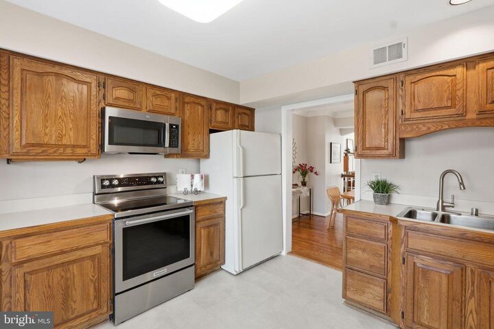 Property Photo: 6508 Westmore Court VA 22150