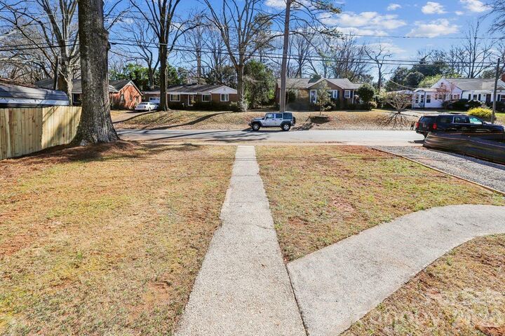 Property Photo:  801 Fugate Avenue  NC 28205 