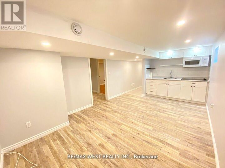 Property Photo:  20 Britannia Avenue  ON L3Z 1A1 
