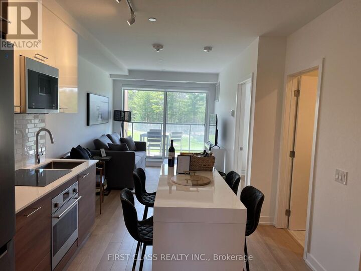 Property Photo:  120 Carrick Trail 306  ON P1P 0A1 