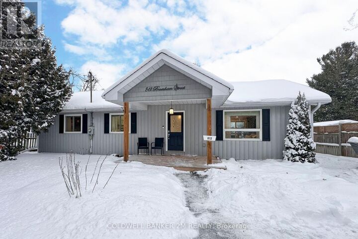 Photo de la propriété:  812 Burnham Street  ON K9A 2X7 