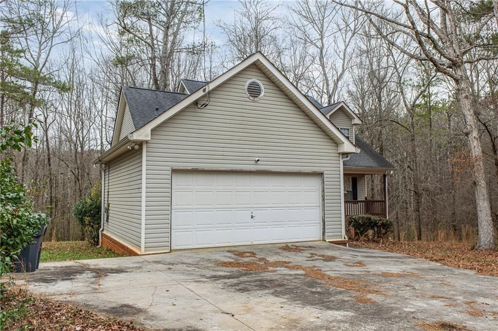 Property Photo: 130 Goldfinch Drive GA 30016