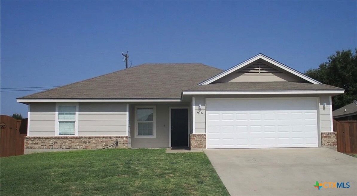 Property Photo:  916 Freedom Drive  TX 76502 