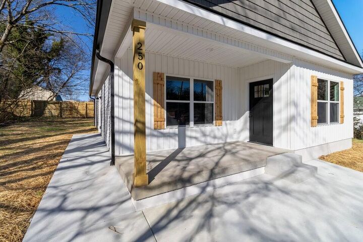 Property Photo: 250 Lang Street SE TN 37311