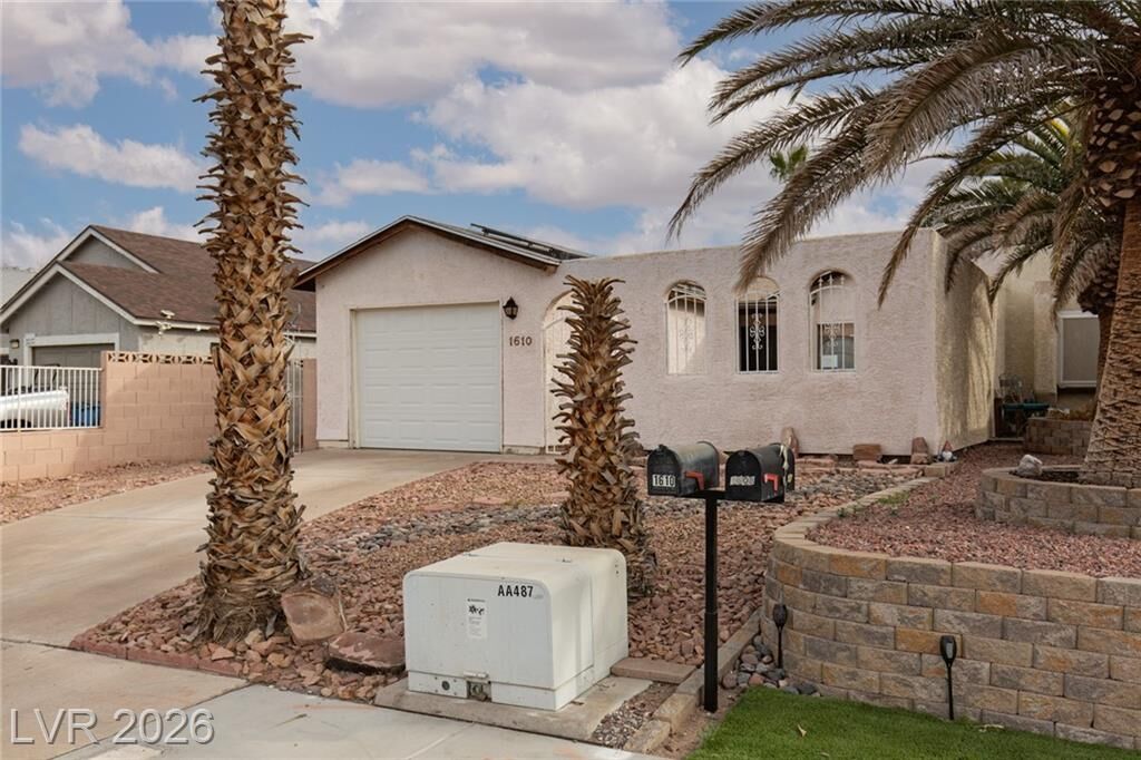 Property Photo: 1610 Lorna Drive NV 89011