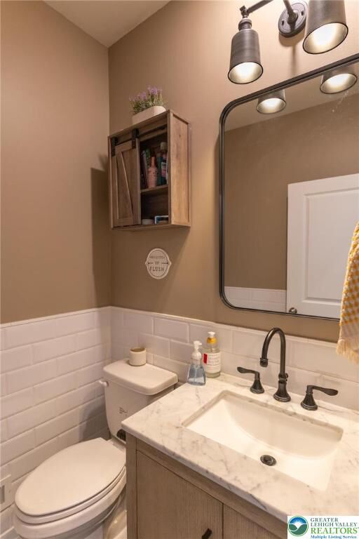 Property Photo:  7536 Clayton Avenue  PA 18036 