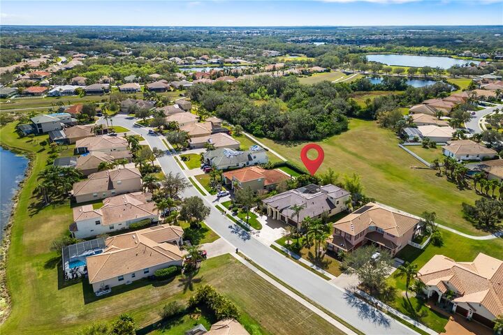 Property Photo:  12810 Daisy Place  FL 34212 