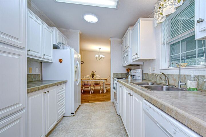 Property Photo:  3337 Dawns Dell  FL 33541 