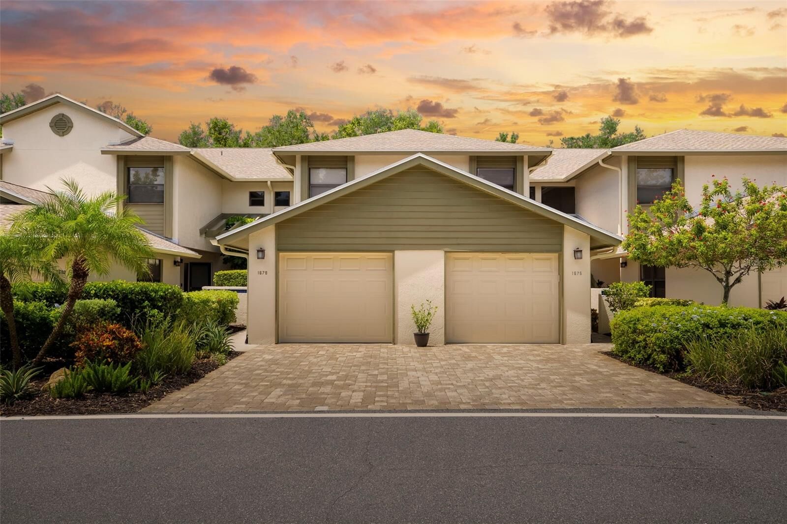 Property Photo: 1678 Starling Drive 102 FL 34231