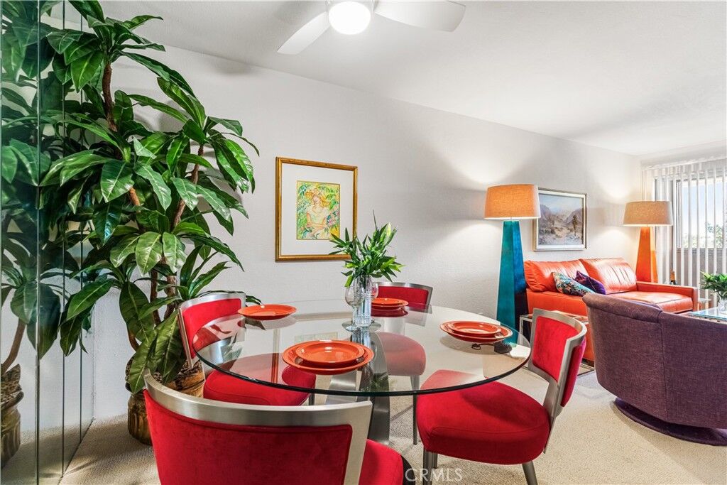 Property Photo:  470 Villa 212  CA 92262 