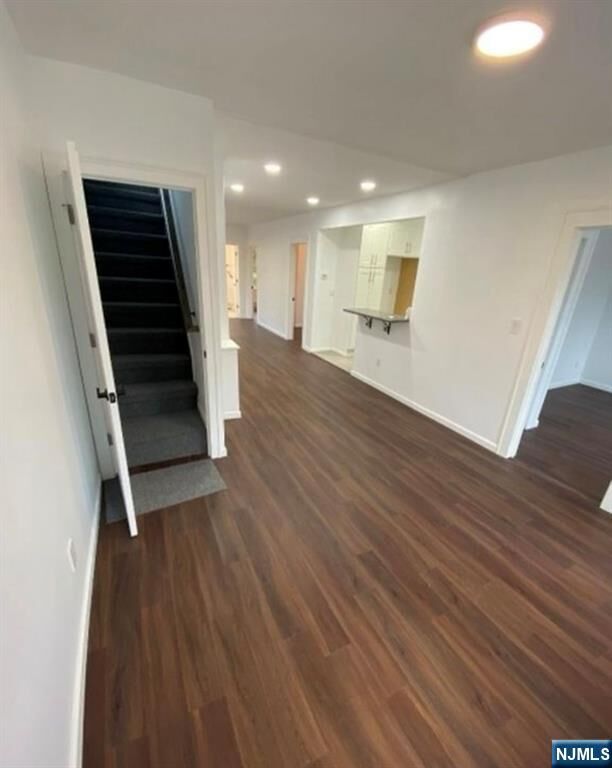 Property Photo:  20 Borig Place 2  NJ 07644 