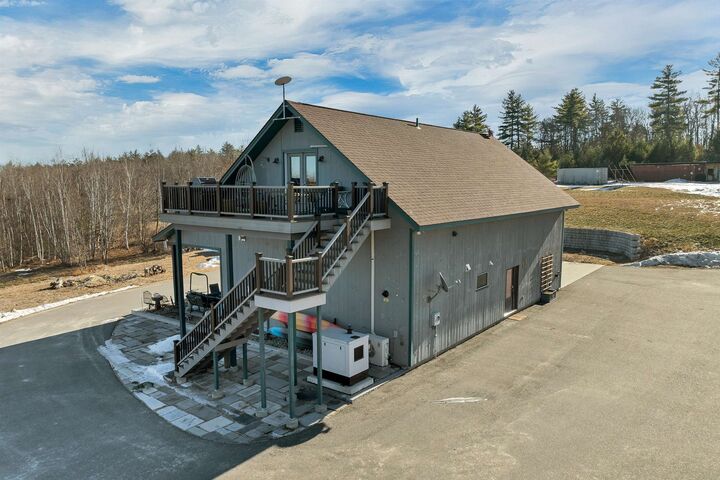 Property Photo: 34 Stable Road NH 03055