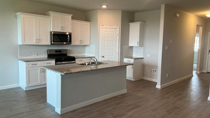 Property Photo:  8409 Hollymead Lane  TX 76131 