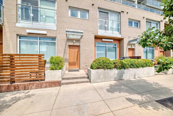 Property Photo:  1234 5 Avenue NW 1106  AB T2N 0R9 