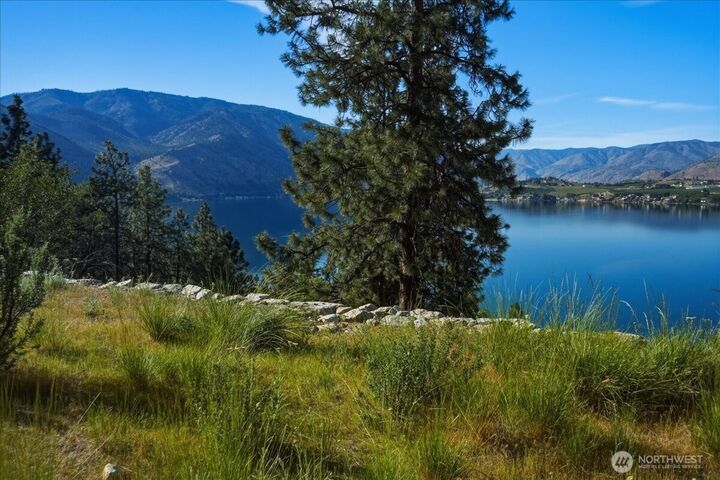 Property Photo:  7365  Ridgeview Drive  WA 98816 