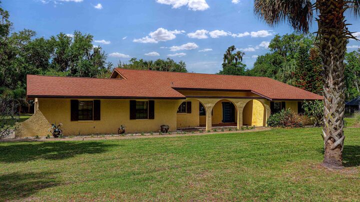 Property Photo: 129 Divi Divi Dr FL 32187