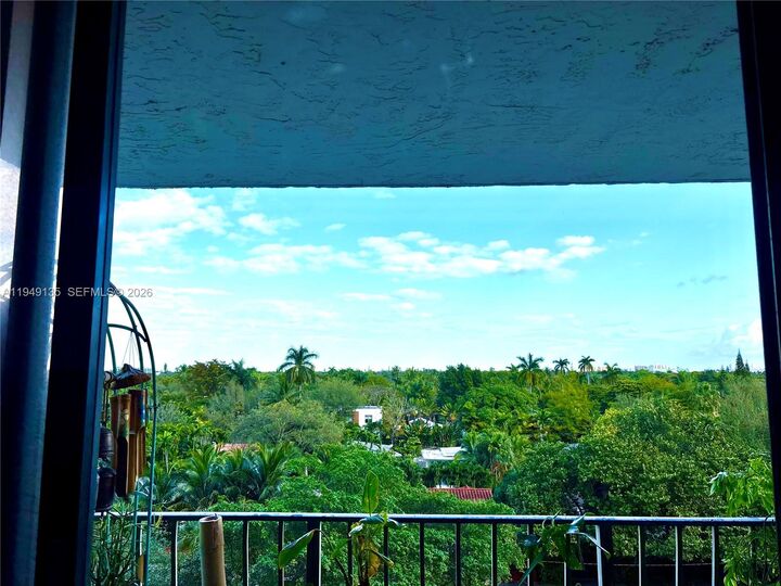 Property Photo: 780 NE 69th St 504 FL 33138