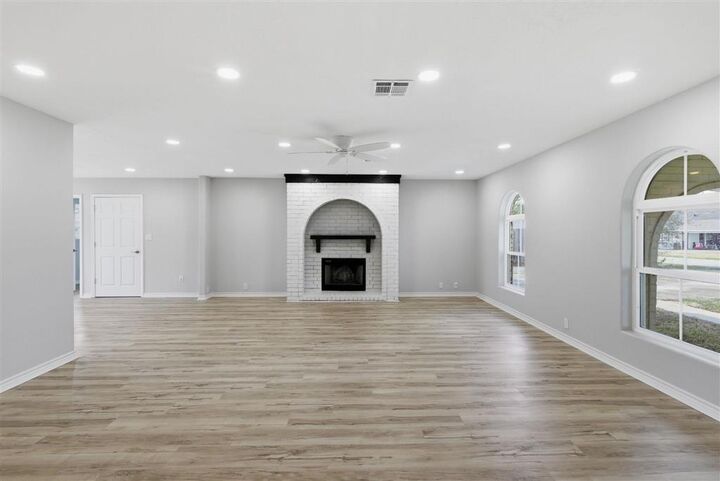 Property Photo:  923 Southfield Road  LA 70605 