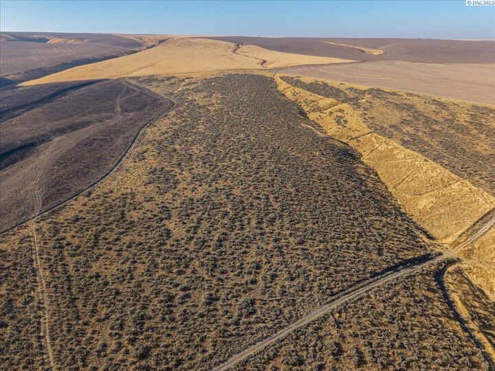 Property Photo:  Nka 506 Pr SE  WA 99320 