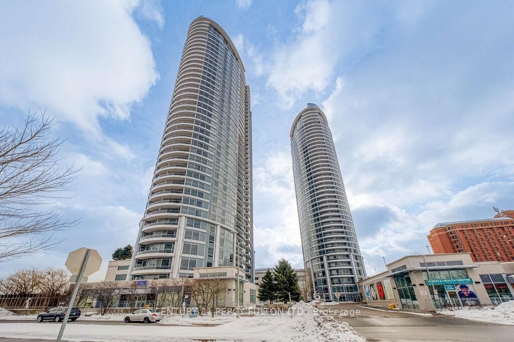 Property Photo:  125 Village Green Square 3105  ON M1S 0G3 