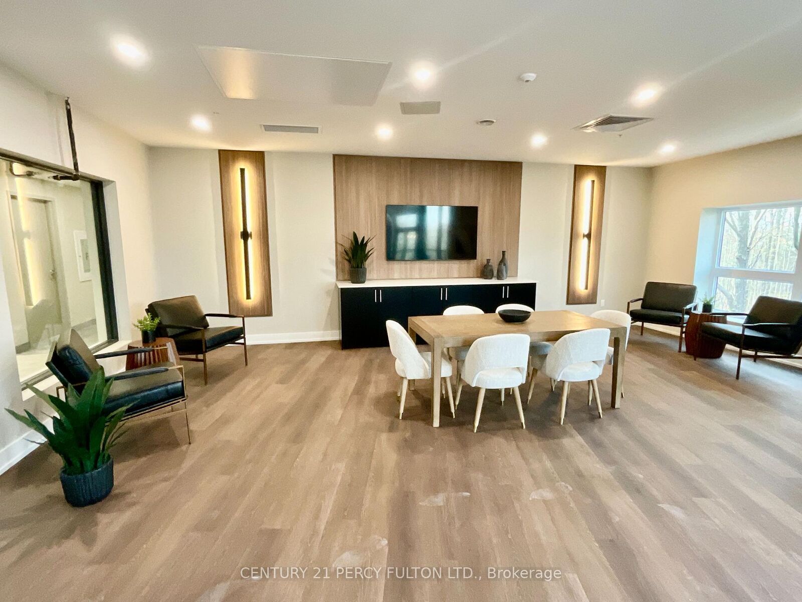 Photo de la propriété: 1100 Lackner Place 303 ON N2A 0M1