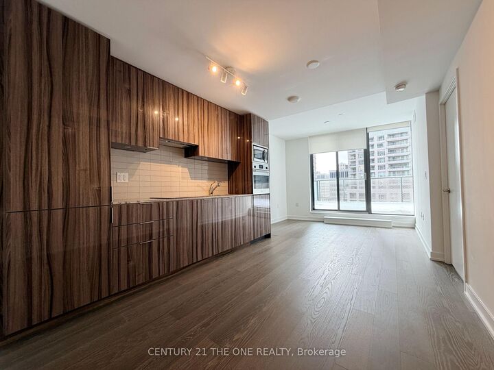 Photo de la propriété:  11 Wellesley Street W 709  ON M4Y 0G4 