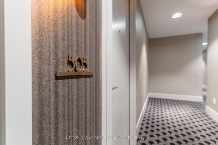 Property Photo:  88 Cumberland Street 505  ON M5R 0C8 