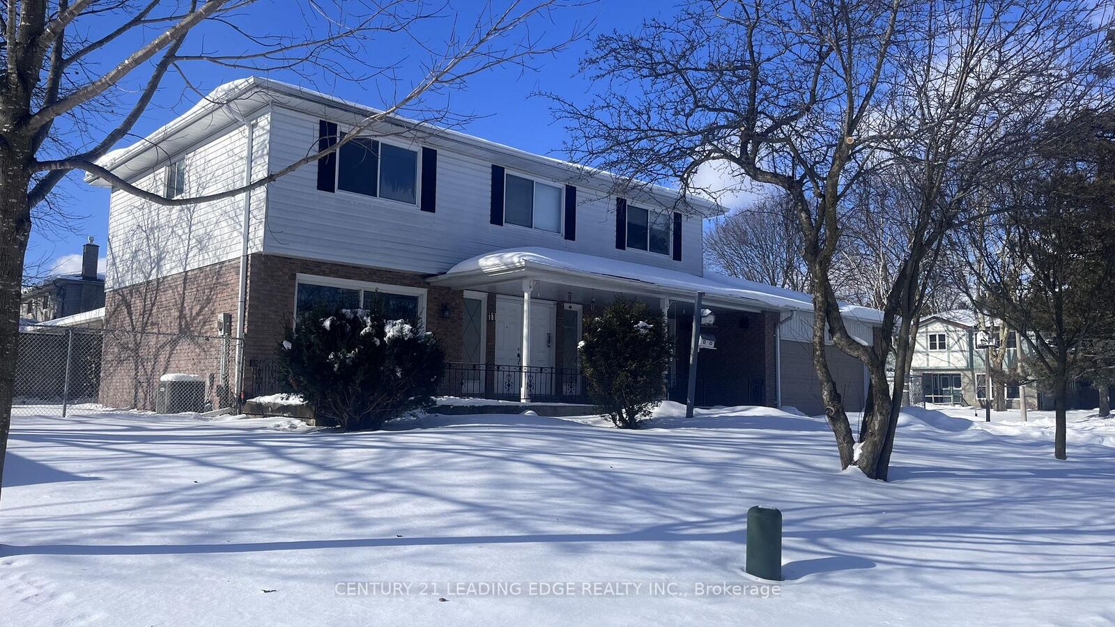 Photo de la propriété:  11 Elm Lea Street  ON L3P 3M8 