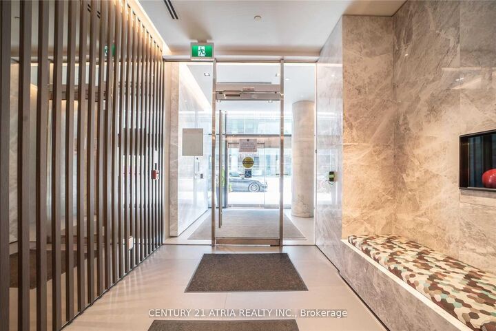 Photo de la propriété: 215 Queen Street W 709 ON M5V 0P5