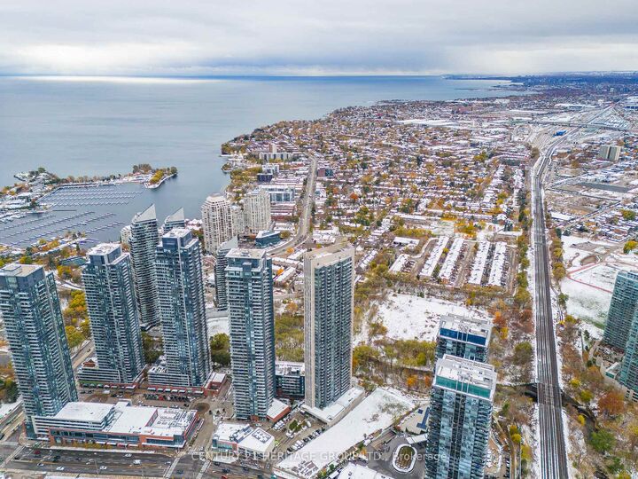 Photo de la propriété: 36 Park Lawn Road 605 ON M8V 0E5